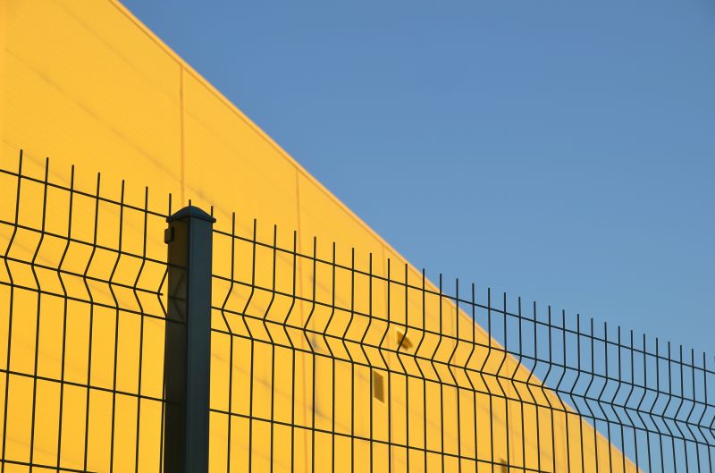 Steel Fence Construction in Des Moines, IA