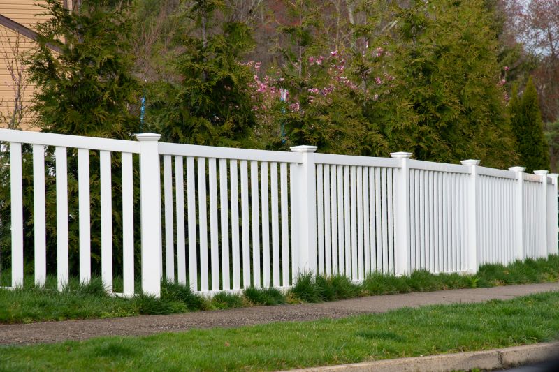 Vinyl Fence Replacement in South Houston, TX